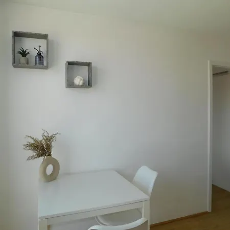 Perossa Apartment *